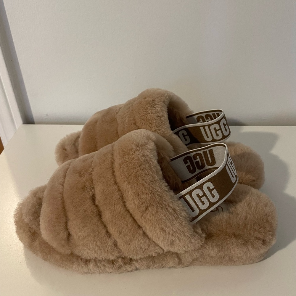 NWT UGG Women's Fluff Yeah Slide Sandal